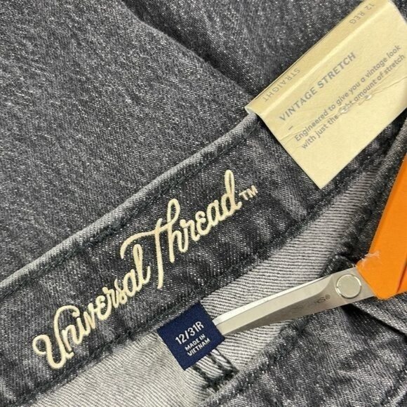 Universal Thread Gray Vintage Straight Cropped Jeans 31x26 Women's 12 NWT - Picture 11 of 15